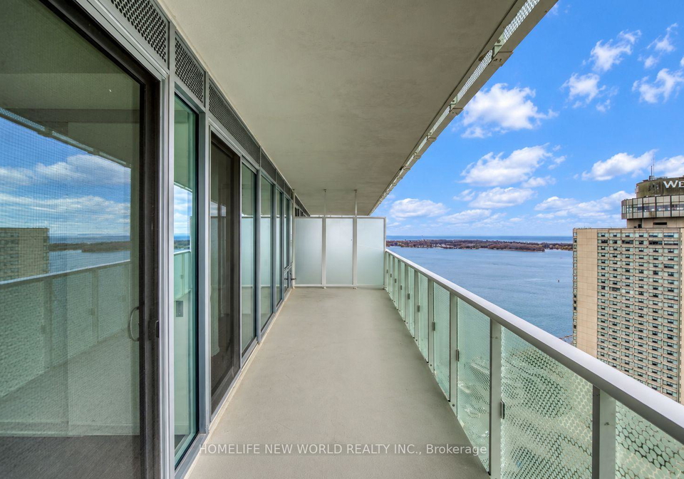 15-queens-quay-e-toronto-toronto-ontario-c13743908