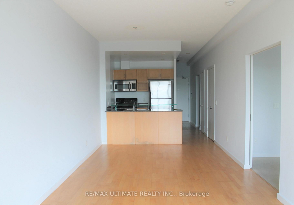218-queens-quay-w-toronto-toronto-ontario-c13744040