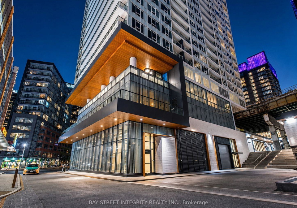 19-bathurst-street-toronto-toronto-ontario-c13744068