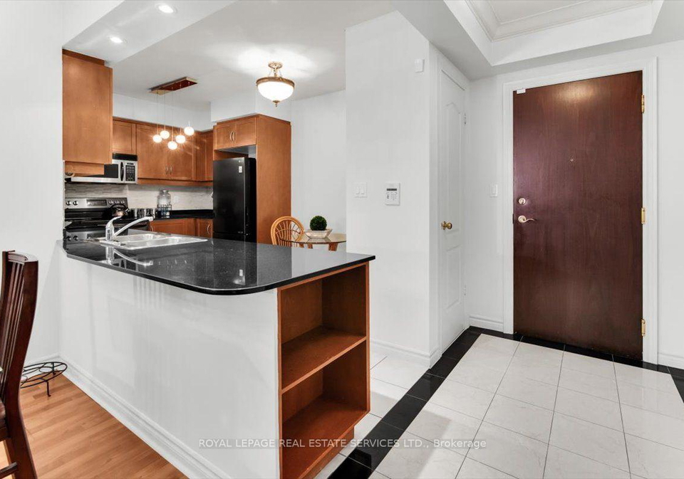 28-william-carson-crescent-toronto-north-york-ontario-c13744326