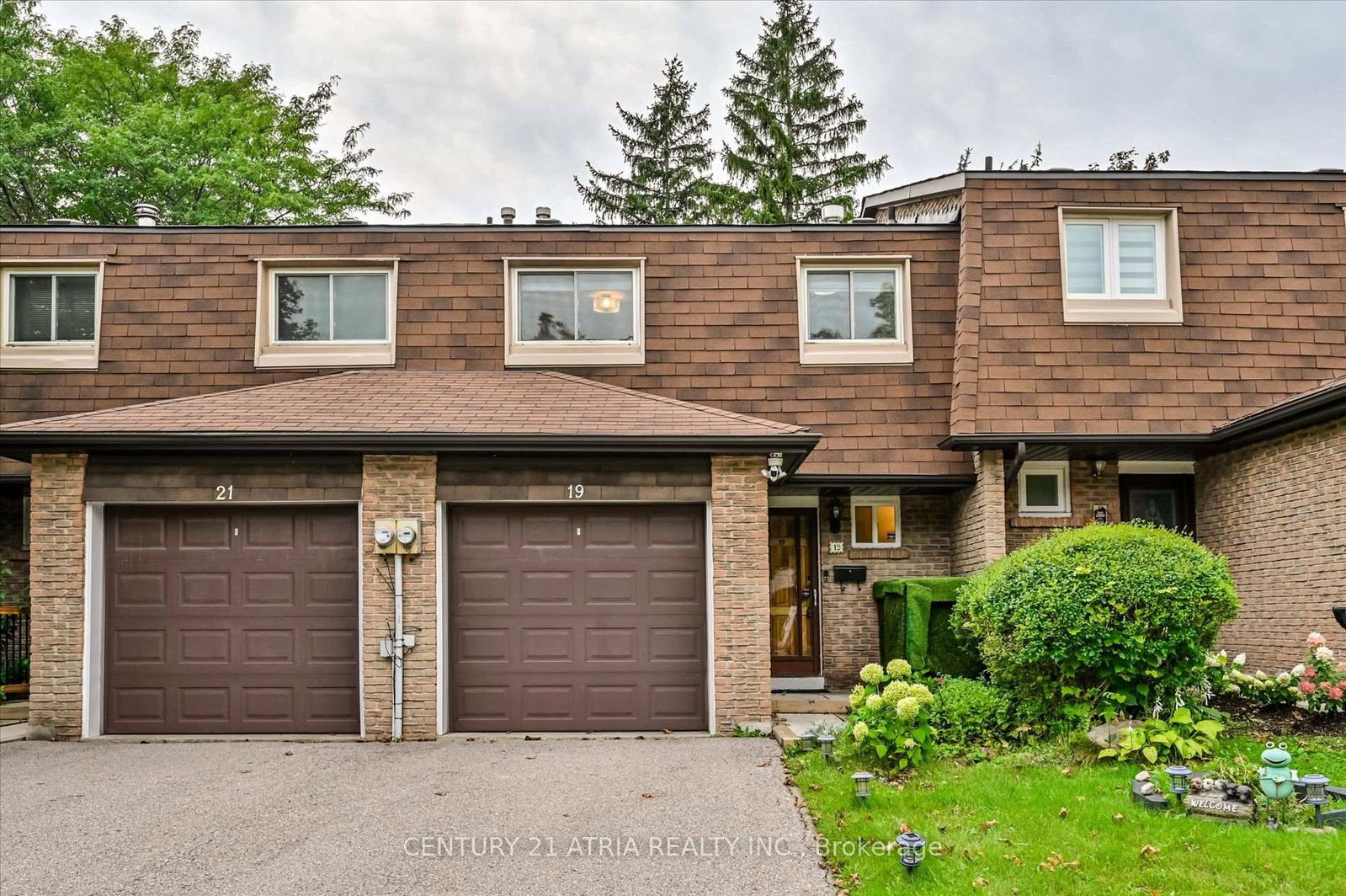 19-aspenwood-drive-toronto-north-york-ontario-c13744478