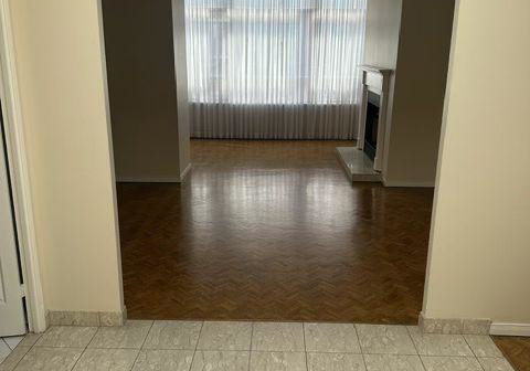 18-lower-village-gate-toronto-toronto-ontario-c13744890