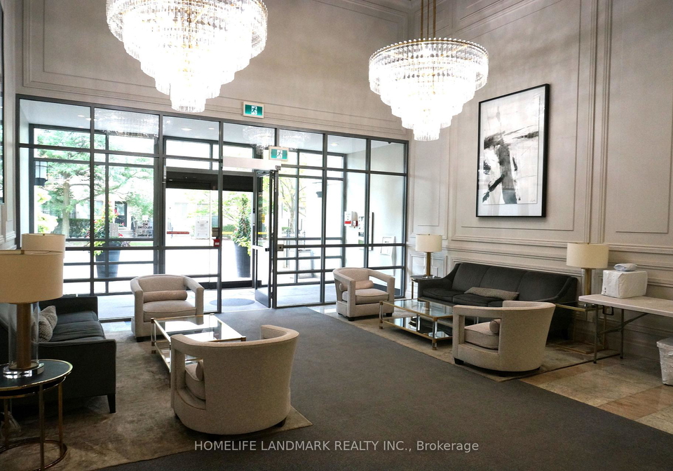 35-hollywood-avenue-toronto-north-york-ontario-c13745560