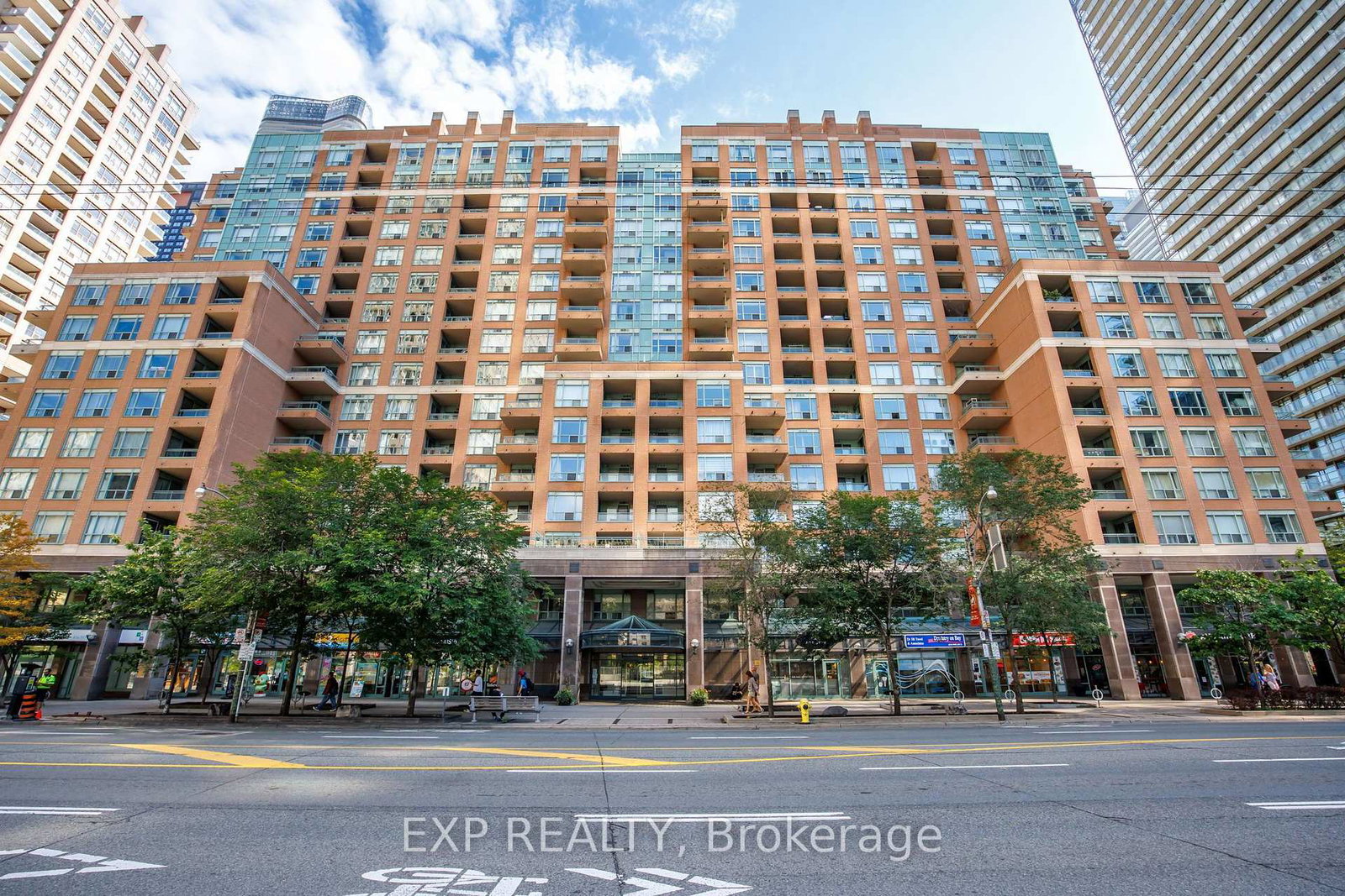 889-bay-street-toronto-toronto-ontario-c13745586