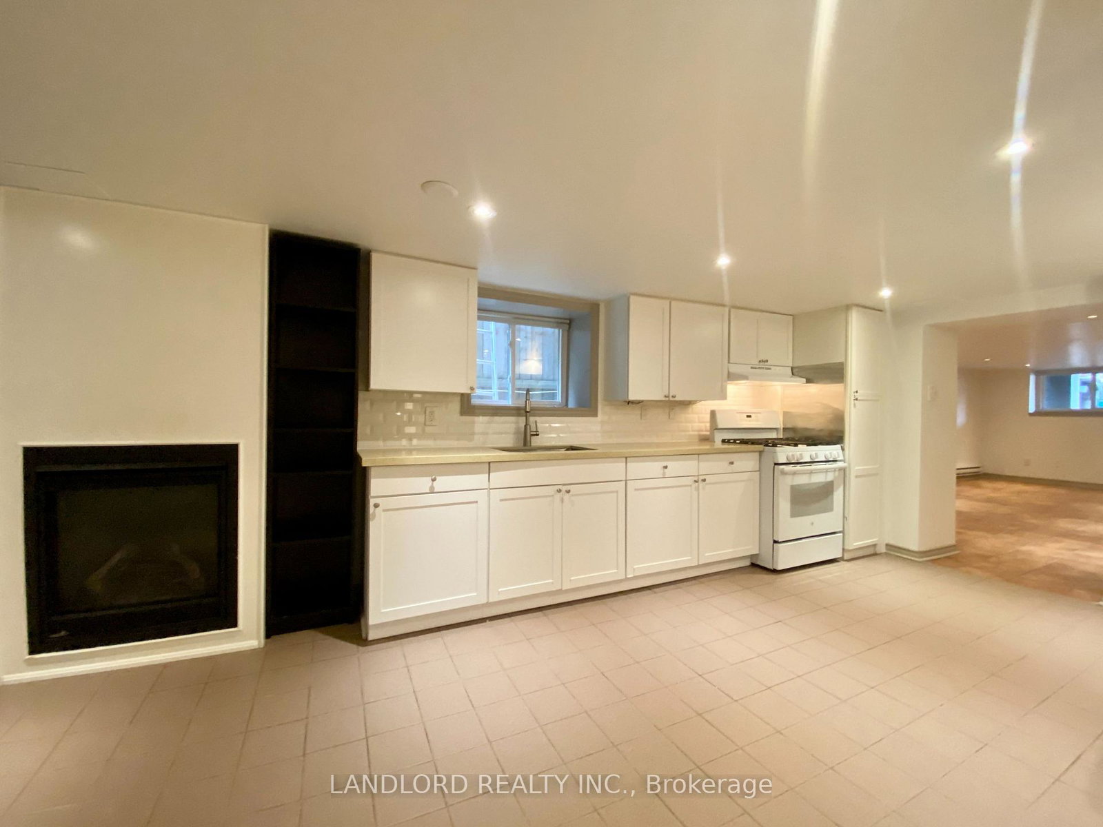 209-madison-avenue-toronto-toronto-ontario-c13746258