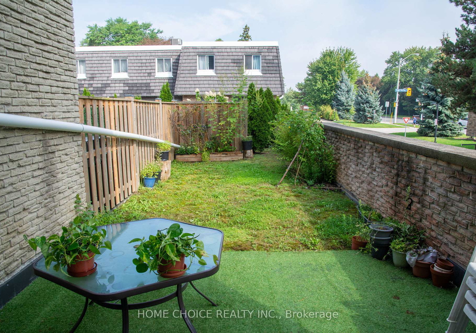 28-tangle-briarway-toronto-north-york-ontario-c13746948