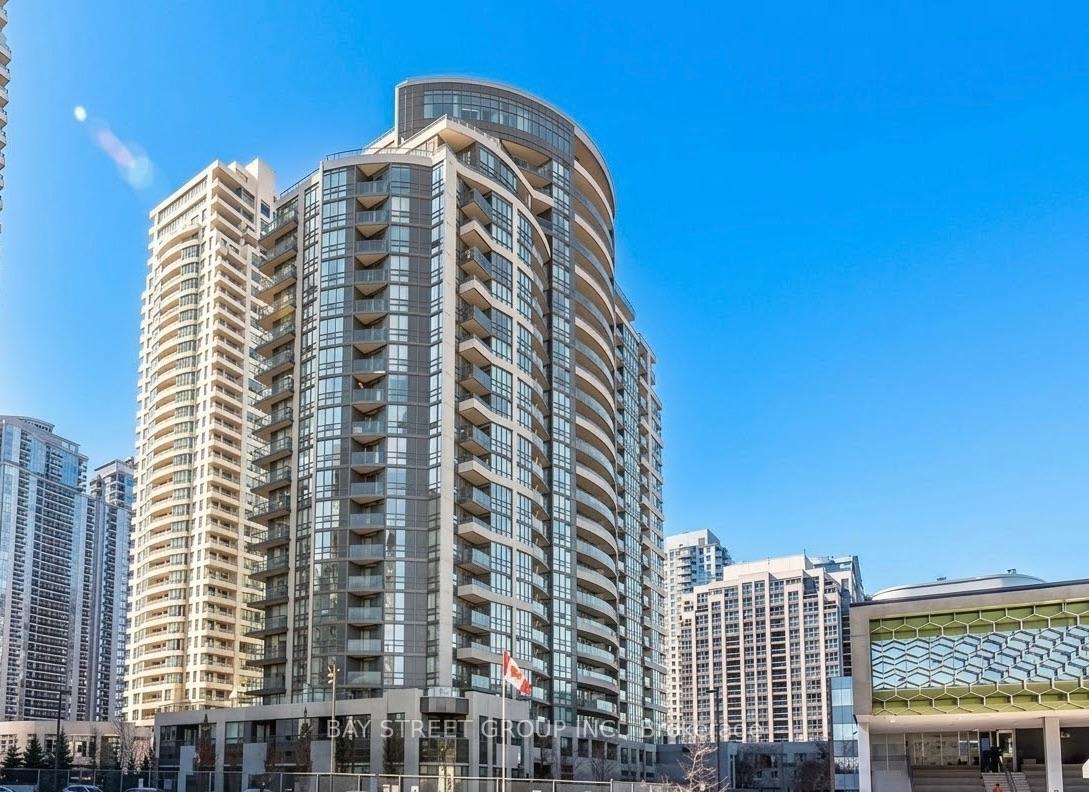 35-hollywood-avenue-toronto-north-york-ontario-c13746986