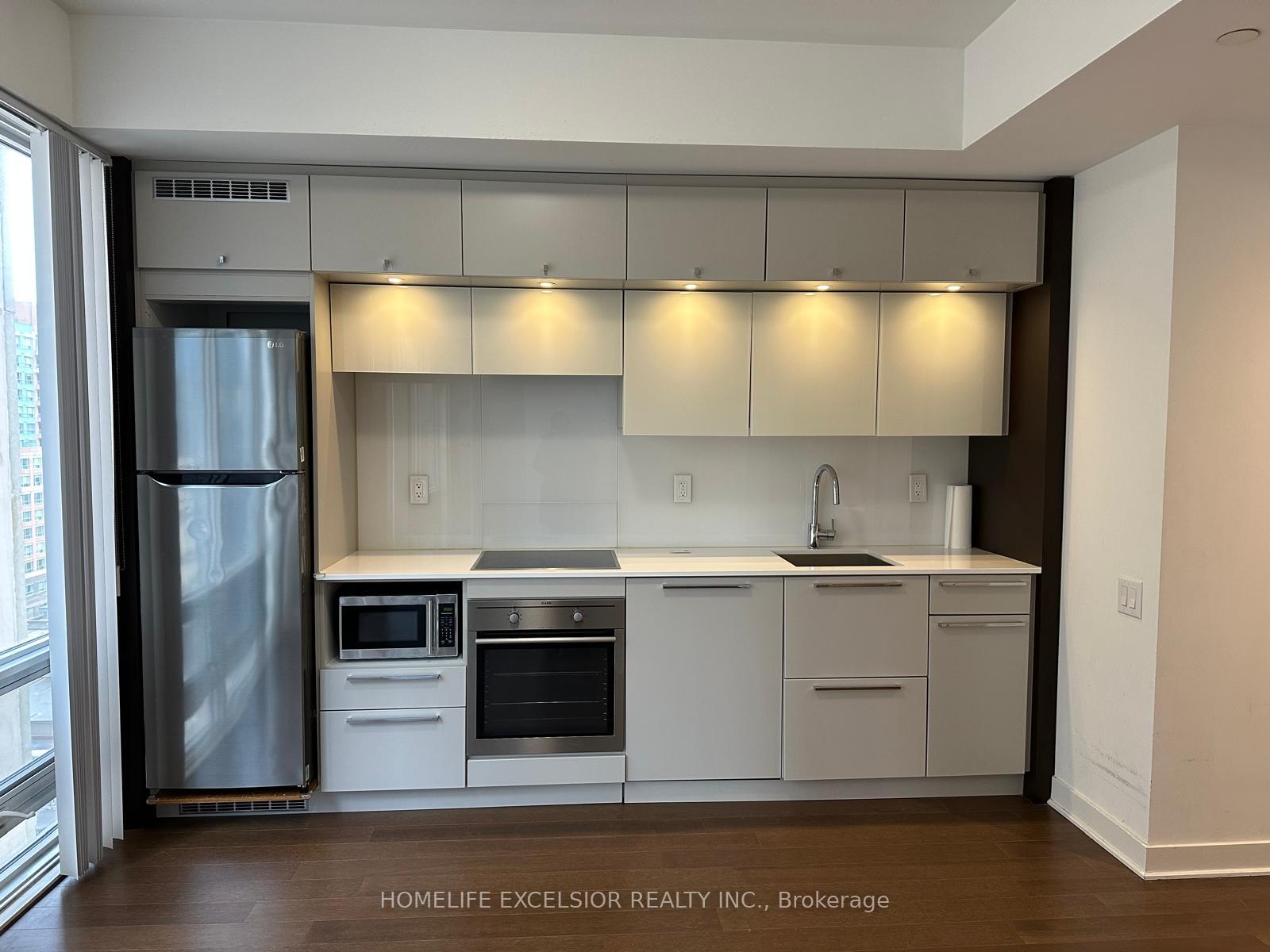 15-grenville-street-toronto-toronto-ontario-c13747404