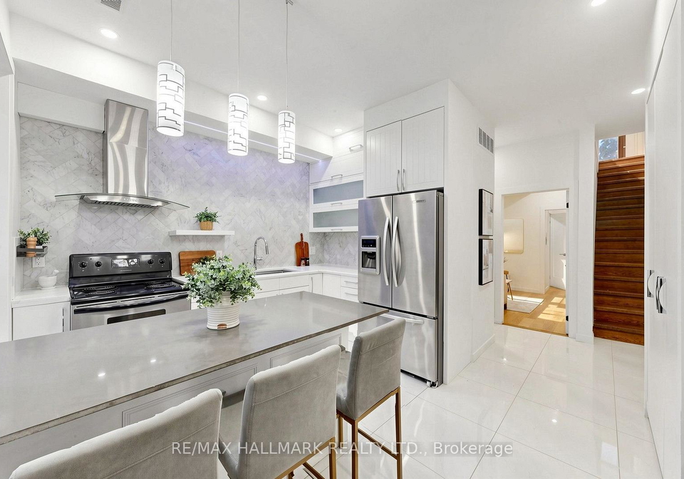 31-12-granby-street-toronto-toronto-ontario-c13747408