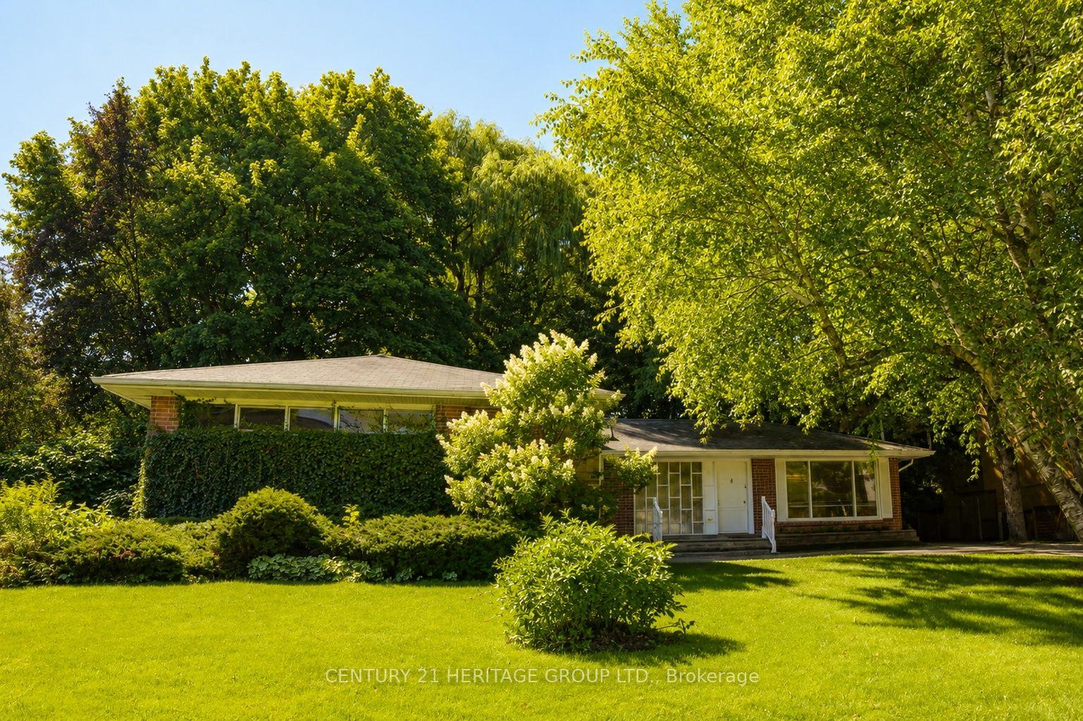 17-hi-mount-drive-toronto-north-york-ontario-c13747436