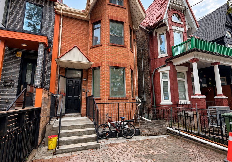 55-huron-street-toronto-toronto-ontario-c13747730