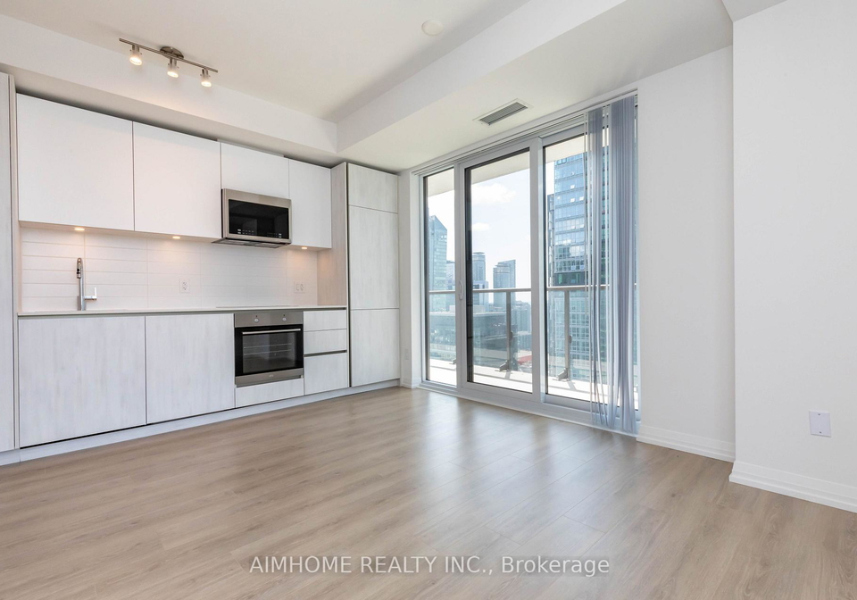 8-widmer-street-toronto-toronto-ontario-c13748008