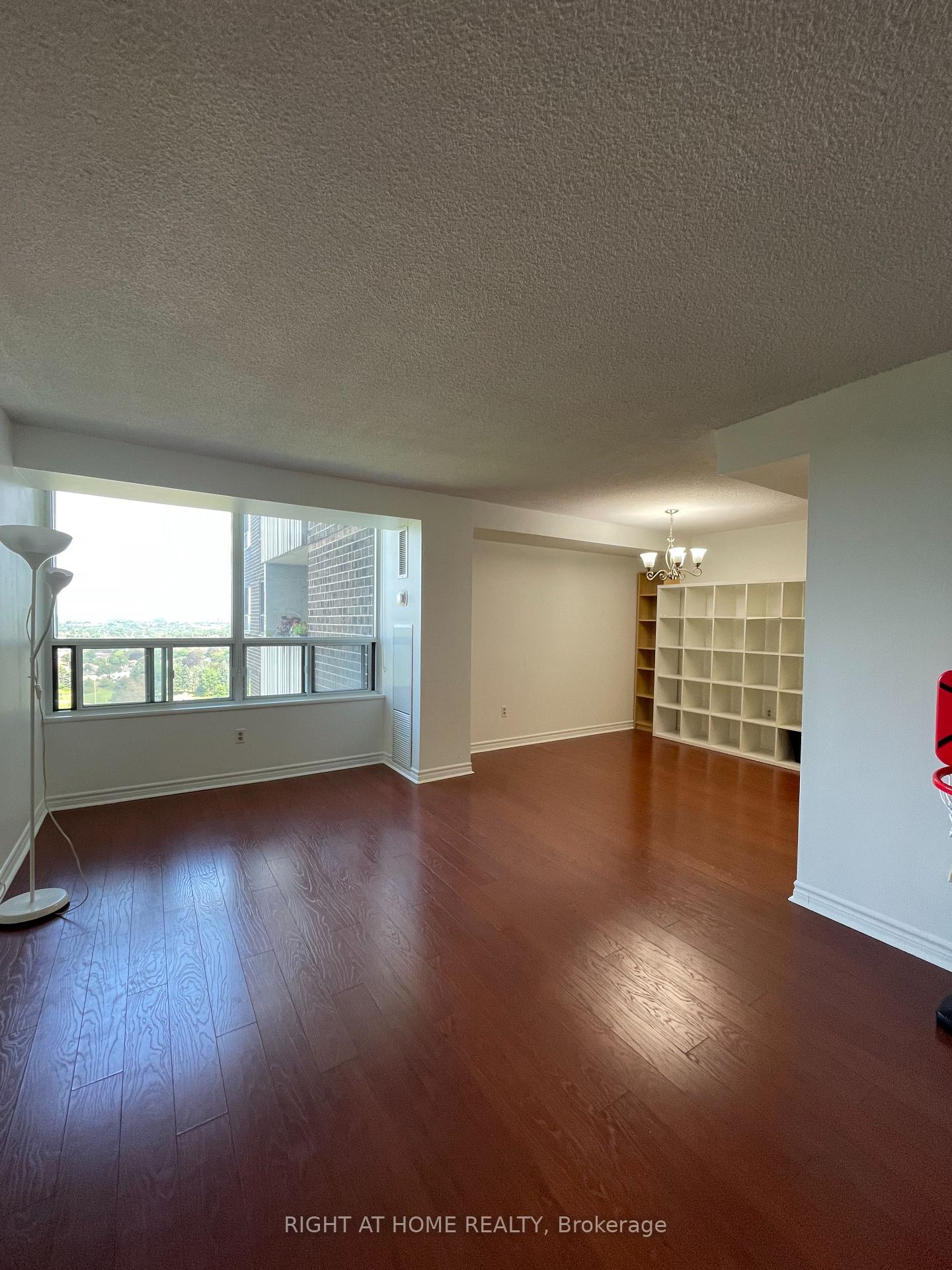 5-old-sheppard-avenue-toronto-north-york-ontario-c13748078
