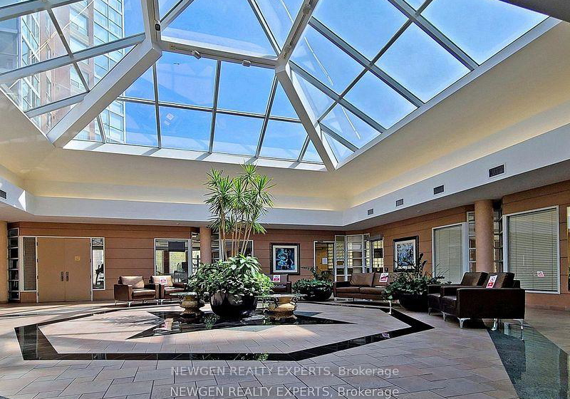 7-concorde-place-toronto-north-york-ontario-c13748094