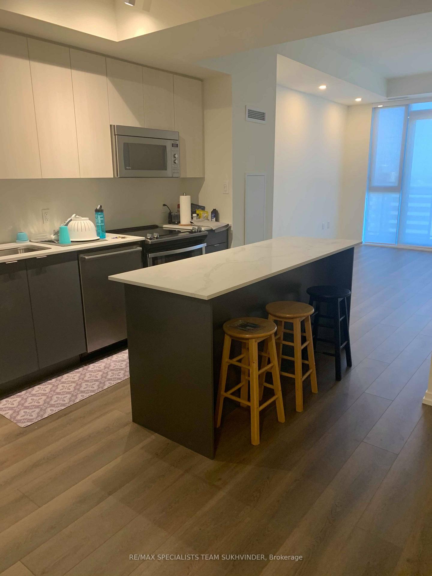 3237-bayview-avenue-toronto-north-york-ontario-c13748772