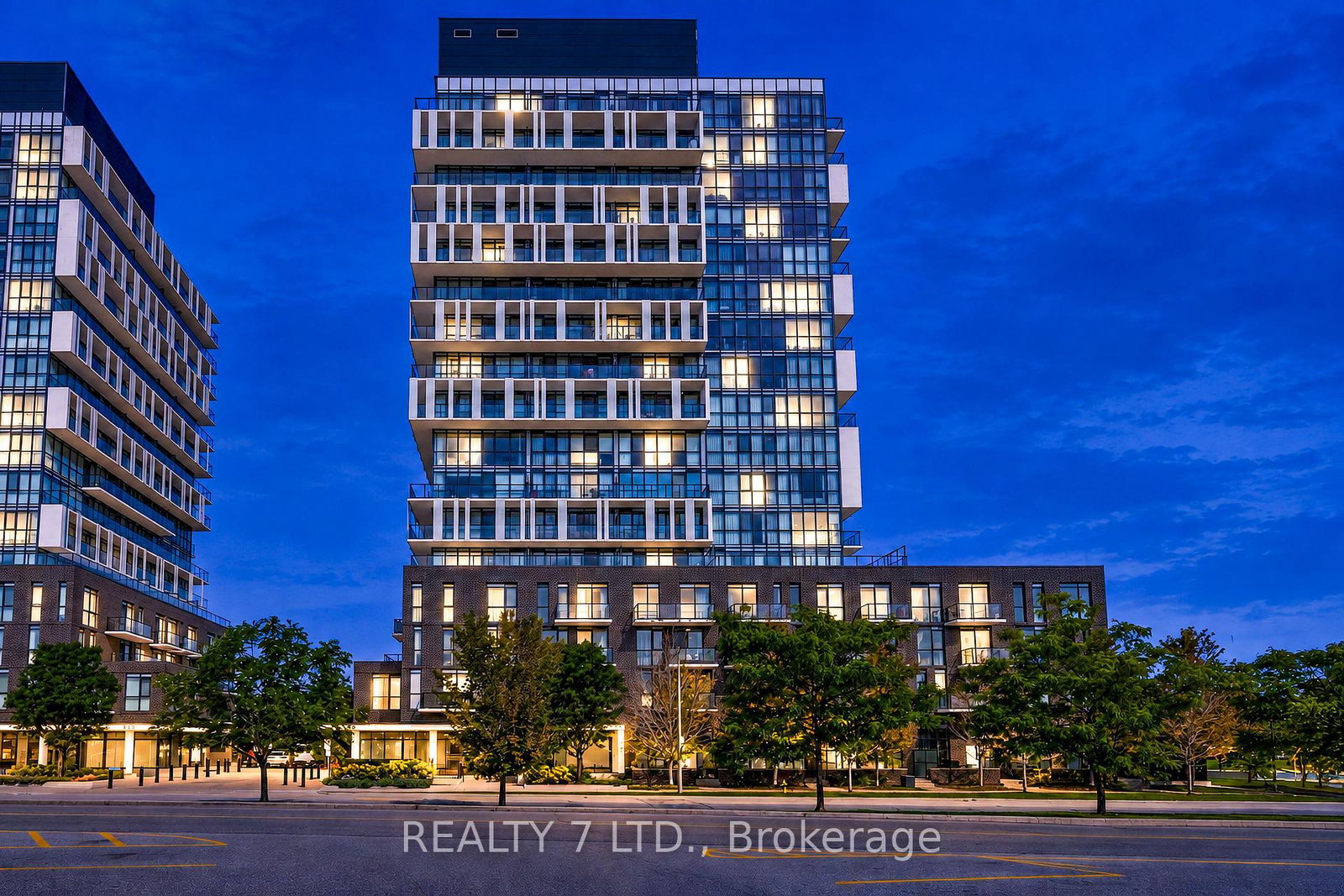 150-fairview-mall-drive-toronto-north-york-ontario-c13748936