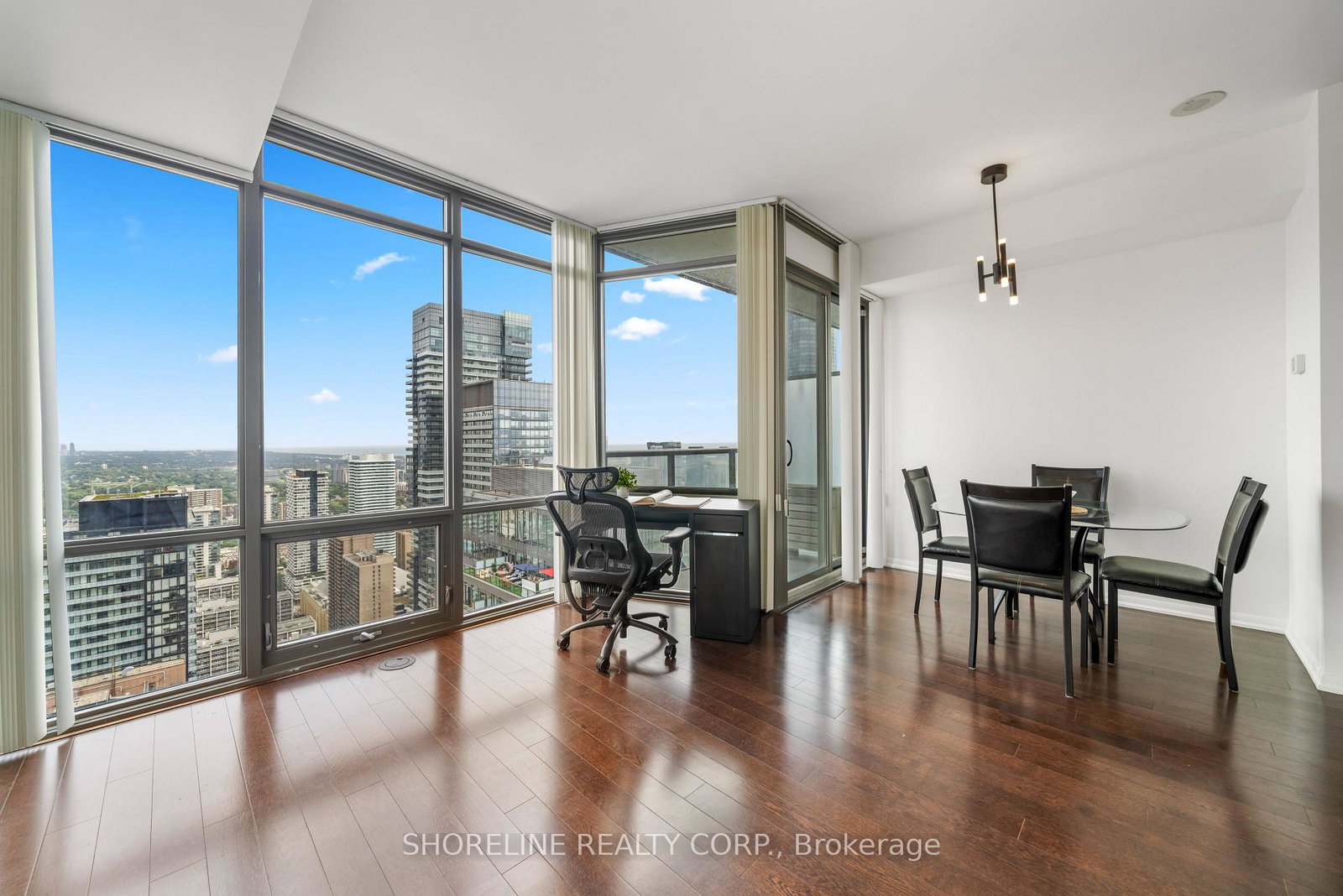 832-bay-street-toronto-toronto-ontario-c13749340