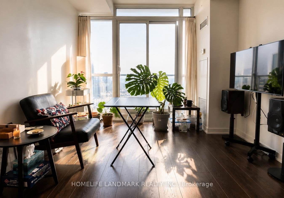 121-mcmahon-drive-toronto-north-york-ontario-c13749402