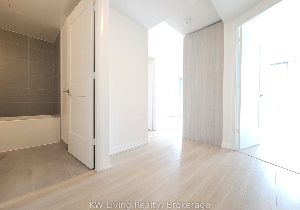 8-widmer-street-toronto-toronto-ontario-c13749748