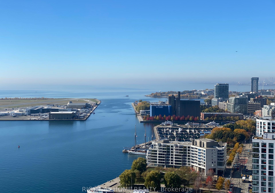 270-queens-quay-toronto-toronto-ontario-c13749800