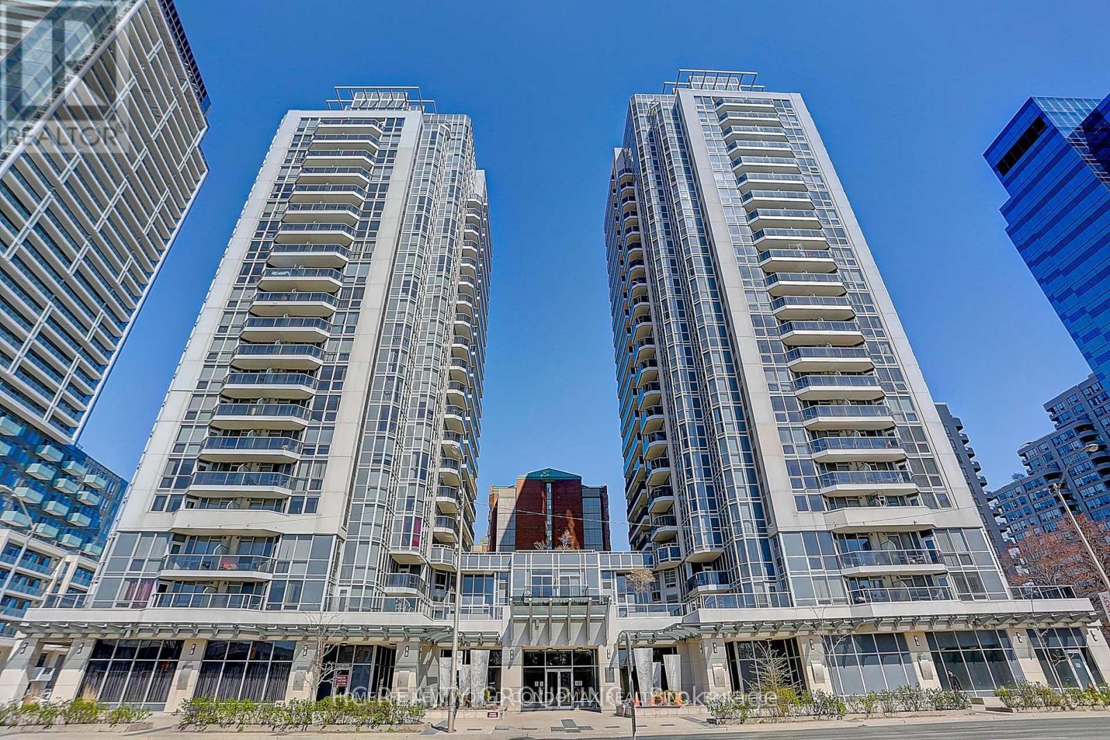5791-yonge-street-toronto-north-york-ontario-c13749816