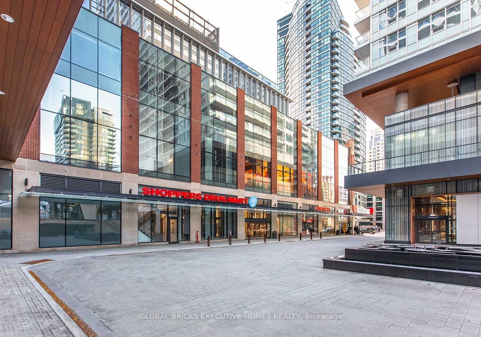 17-bathurst-street-toronto-toronto-ontario-c13749996