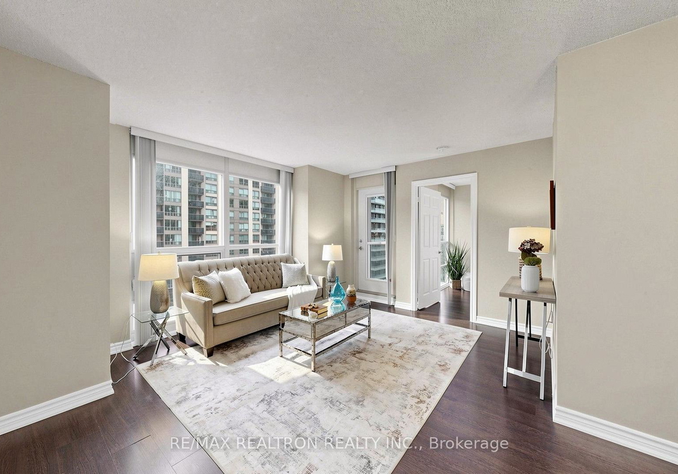 761-bay-street-toronto-toronto-ontario-c13750042