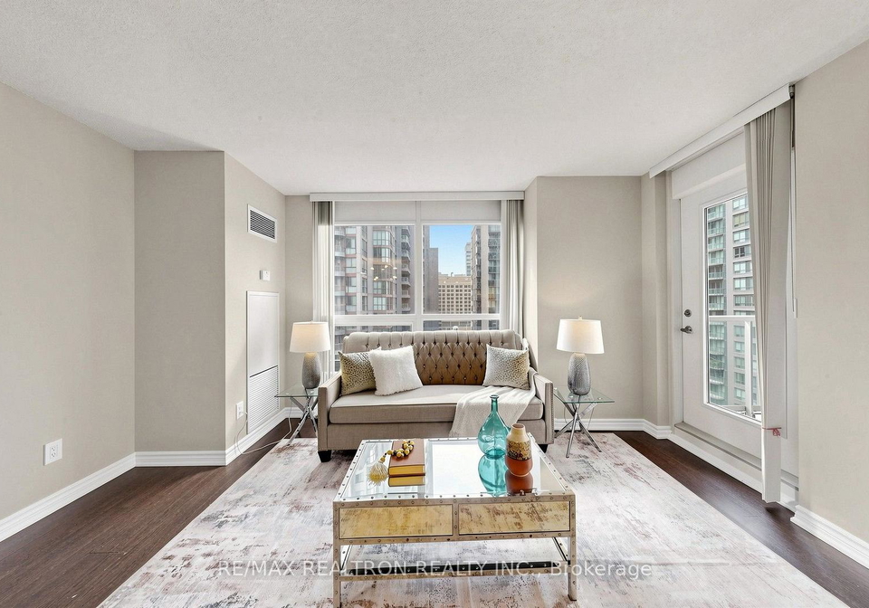 761-bay-street-toronto-toronto-ontario-c13750042