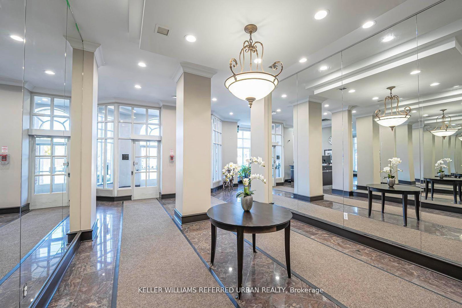 21-overlea-boulevard-toronto-east-york-ontario-c13750232