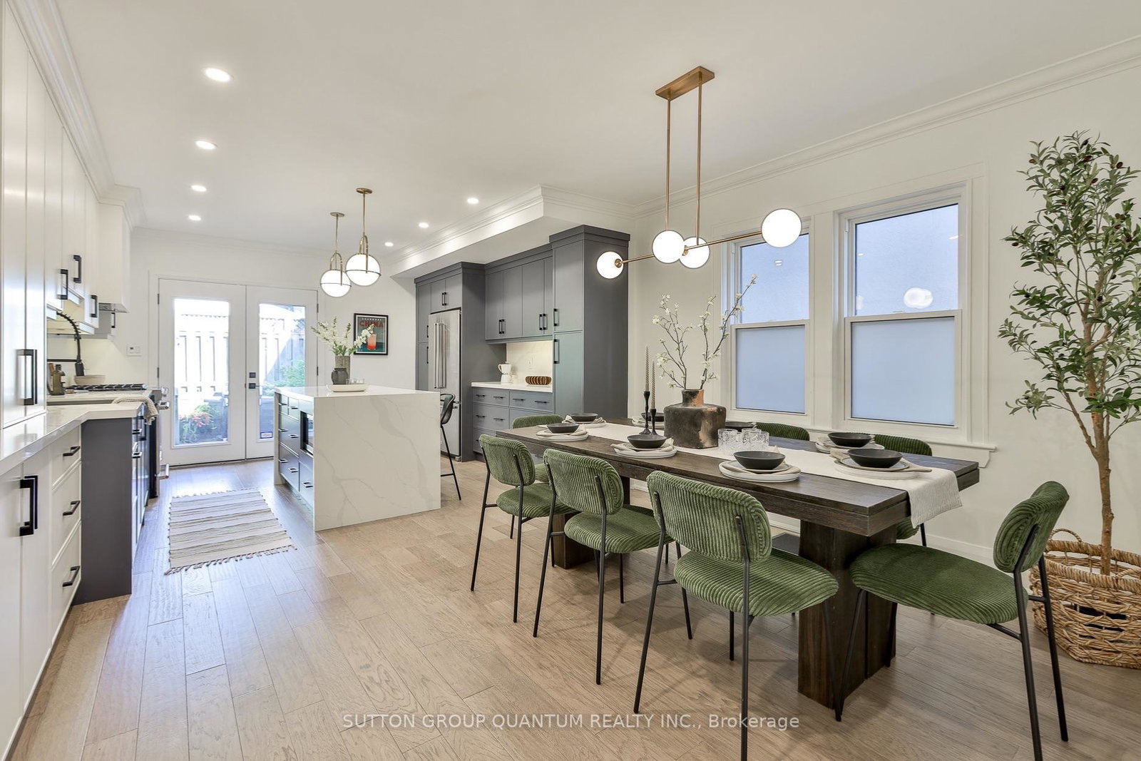 110-castlefield-avenue-toronto-toronto-ontario-c13750298