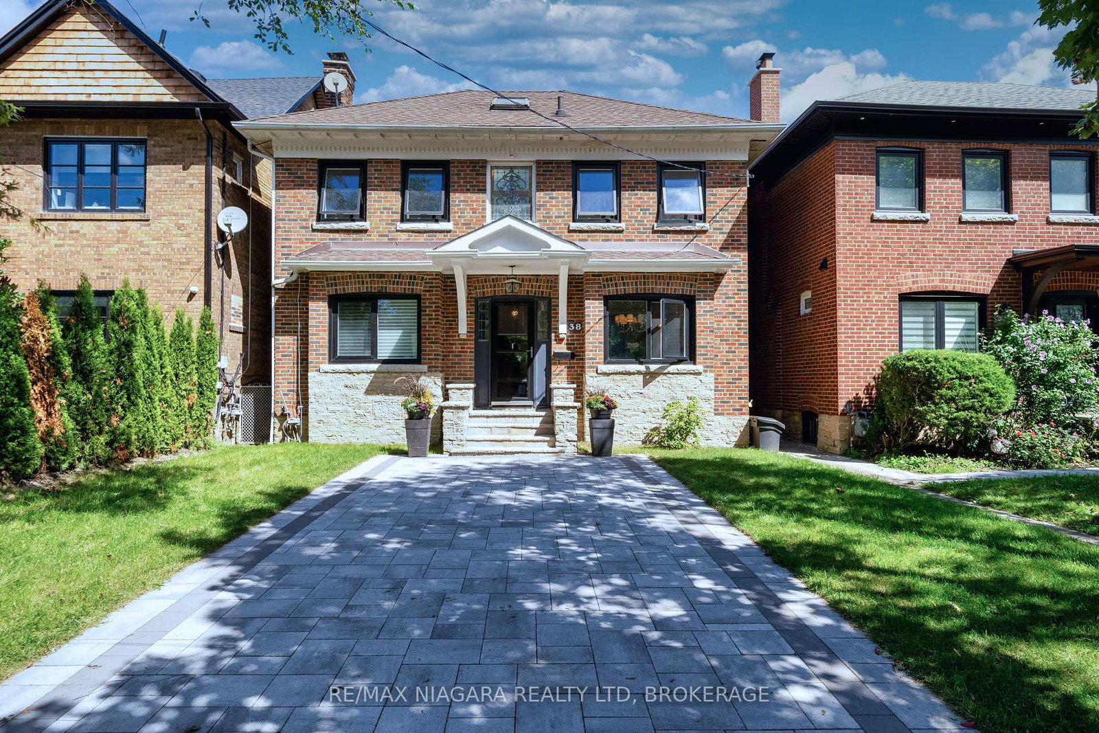 38-yonge-boulevard-toronto-toronto-ontario-c13750476