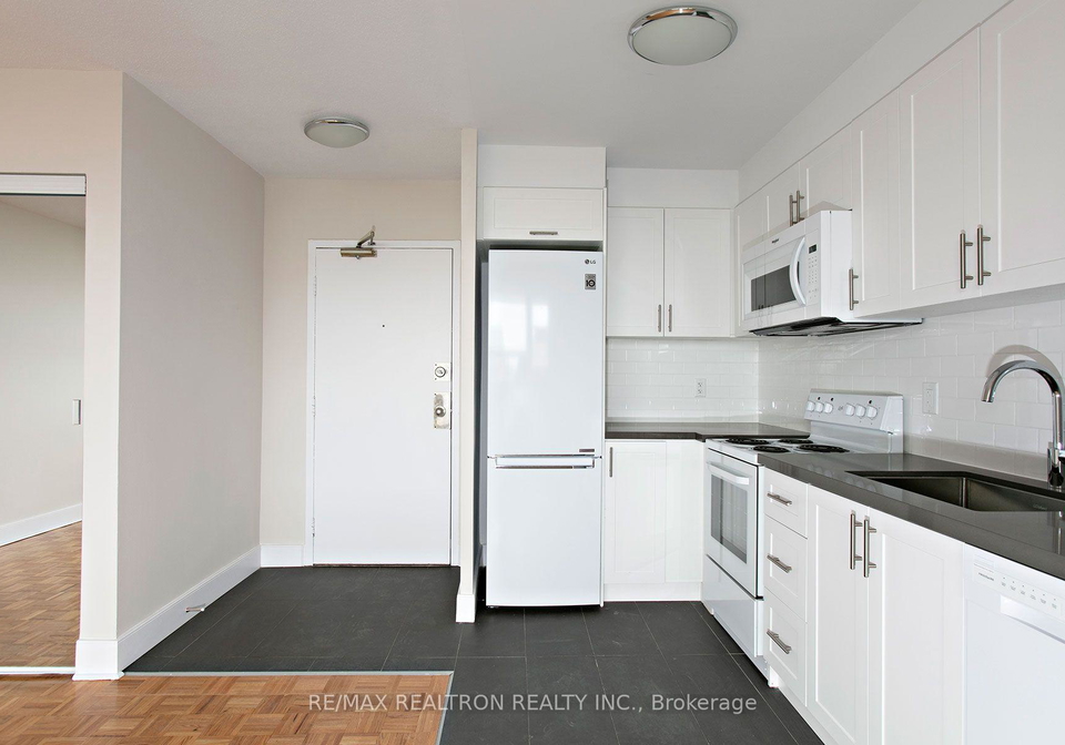 1500-bathurst-street-toronto-toronto-ontario-c13750572
