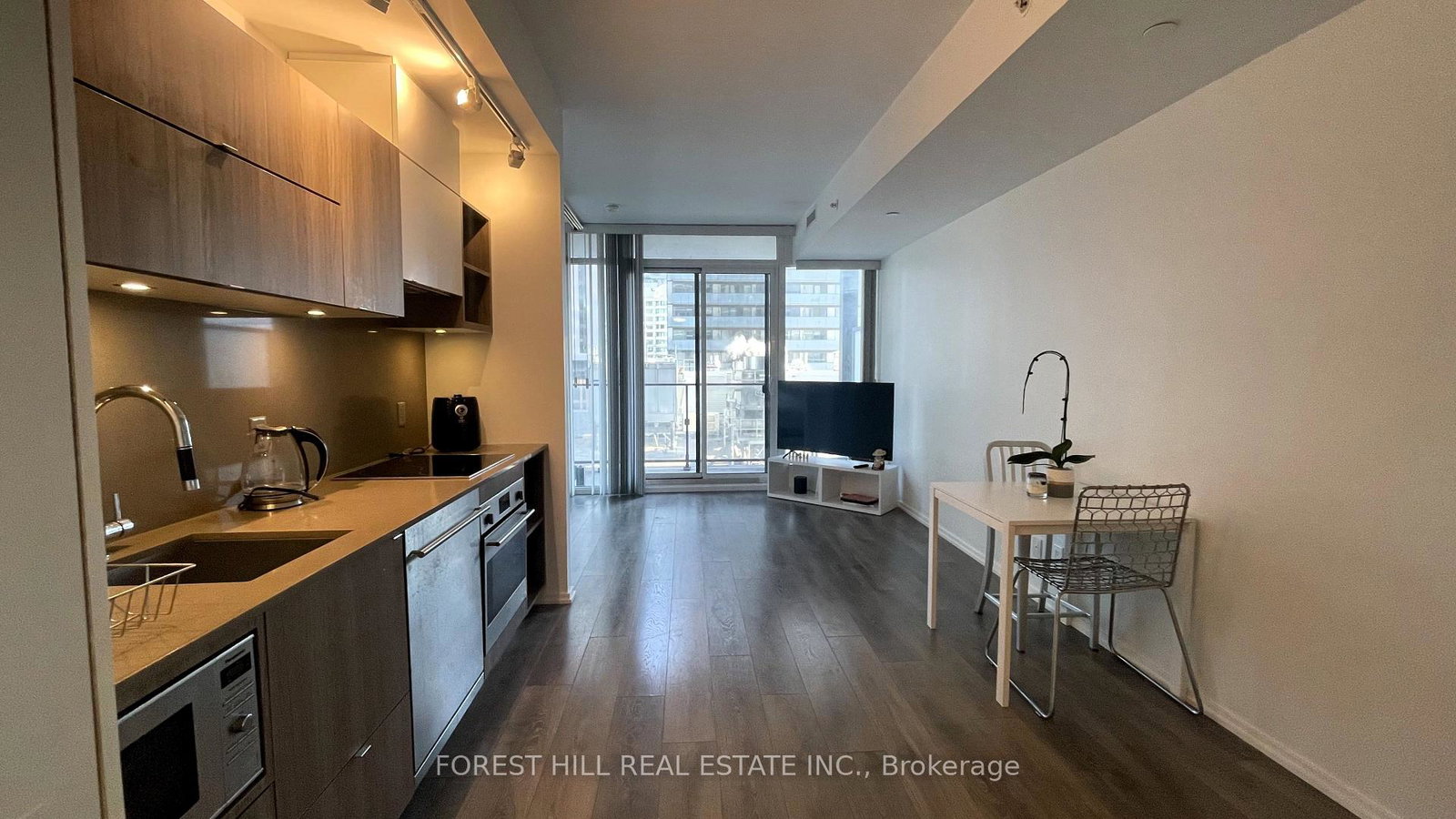 125-peter-street-toronto-toronto-ontario-c13750902
