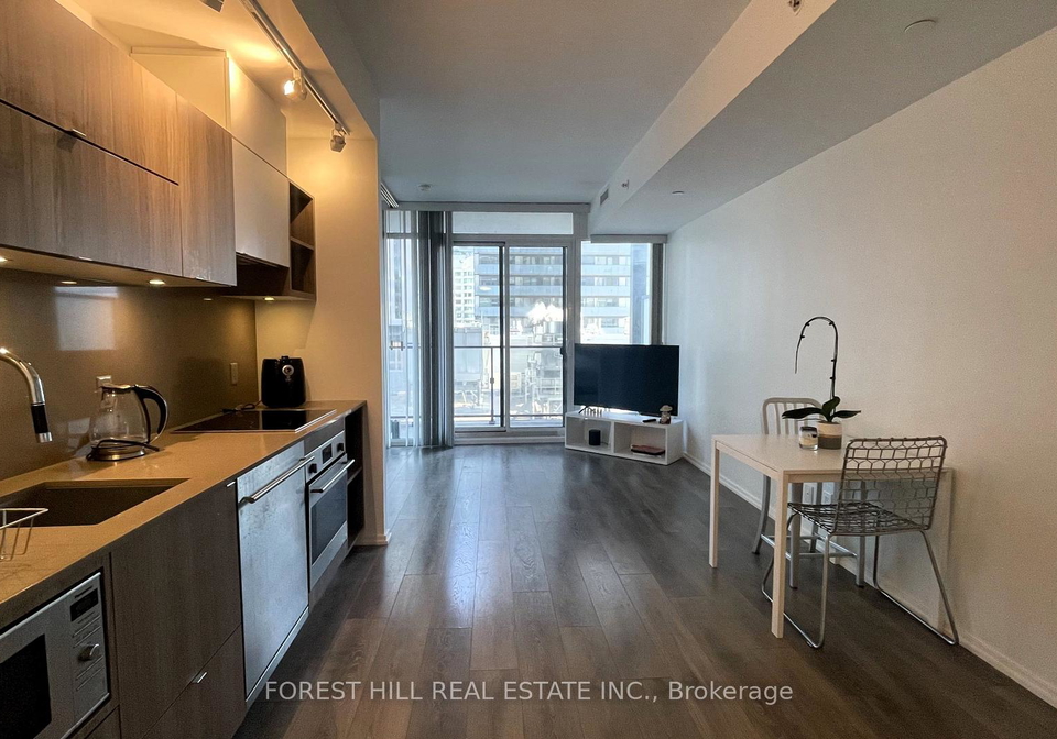 125-peter-street-toronto-toronto-ontario-c13750902