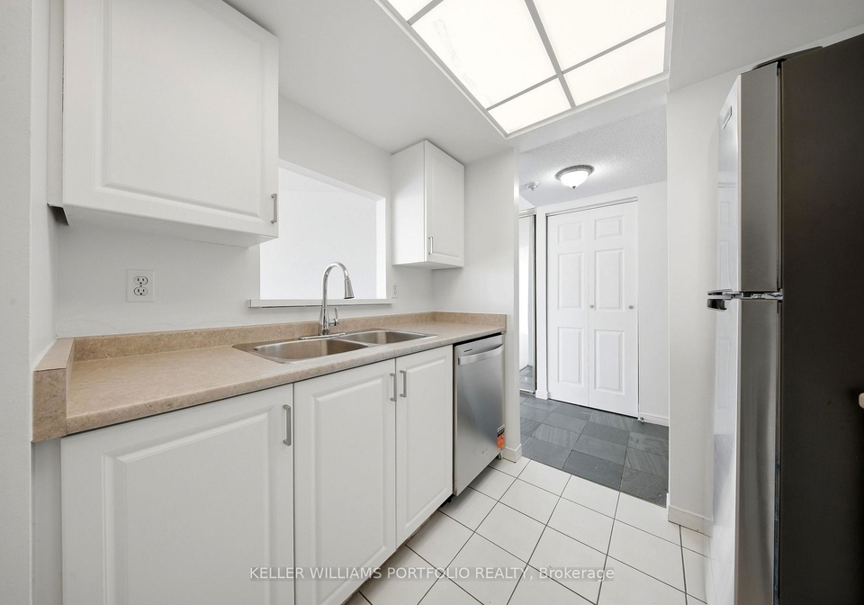 5-concorde-place-toronto-north-york-ontario-c13751182