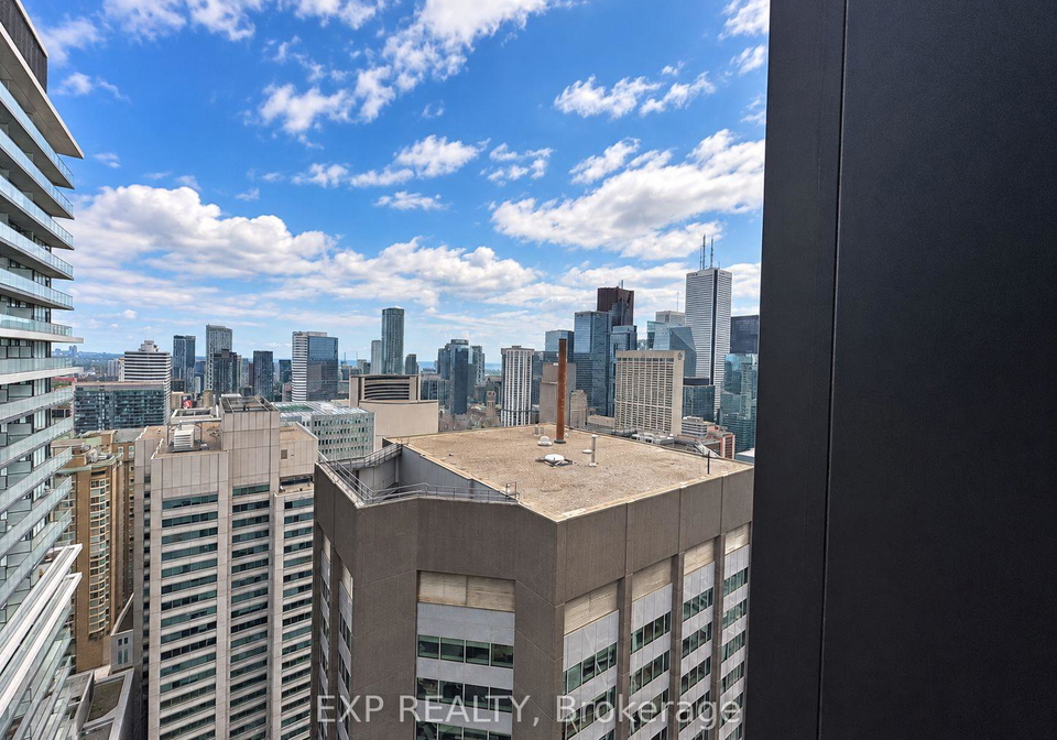 238-simcoe-street-toronto-toronto-ontario-c13751368