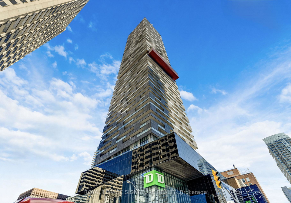 8-eglinton-avenue-e-toronto-toronto-ontario-c13752030