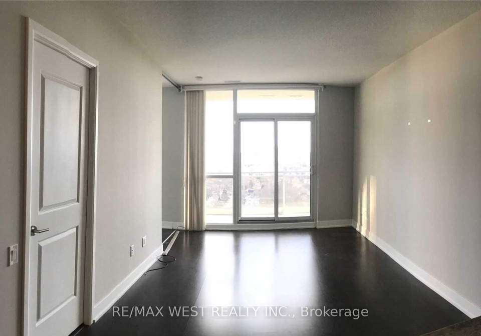 23-sheppard-avenue-e-toronto-north-york-ontario-c13752308