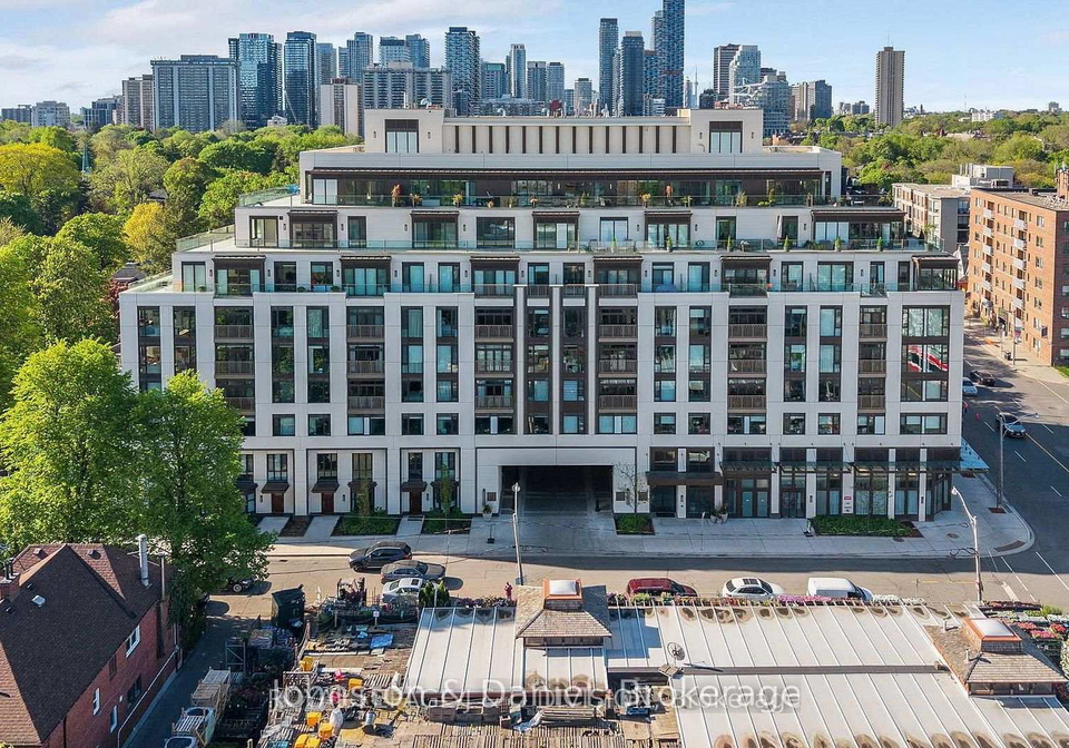 1-strathgowan-avenue-toronto-toronto-ontario-c13752328
