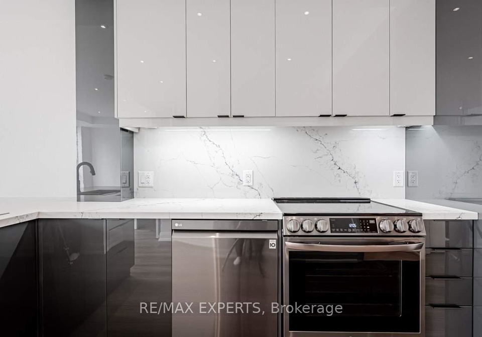 18-beverley-street-toronto-toronto-ontario-c13752918