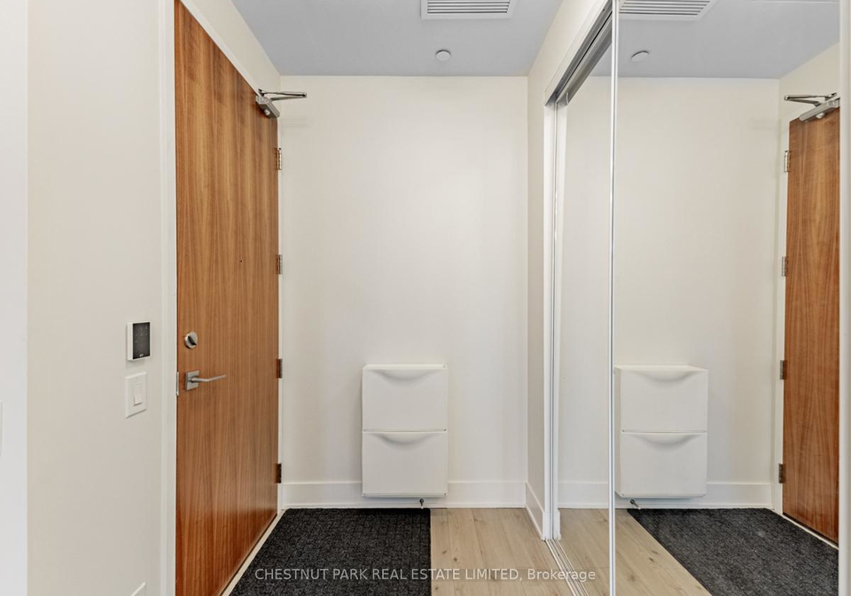 111-st-clair-avenue-toronto-toronto-ontario-c13752936