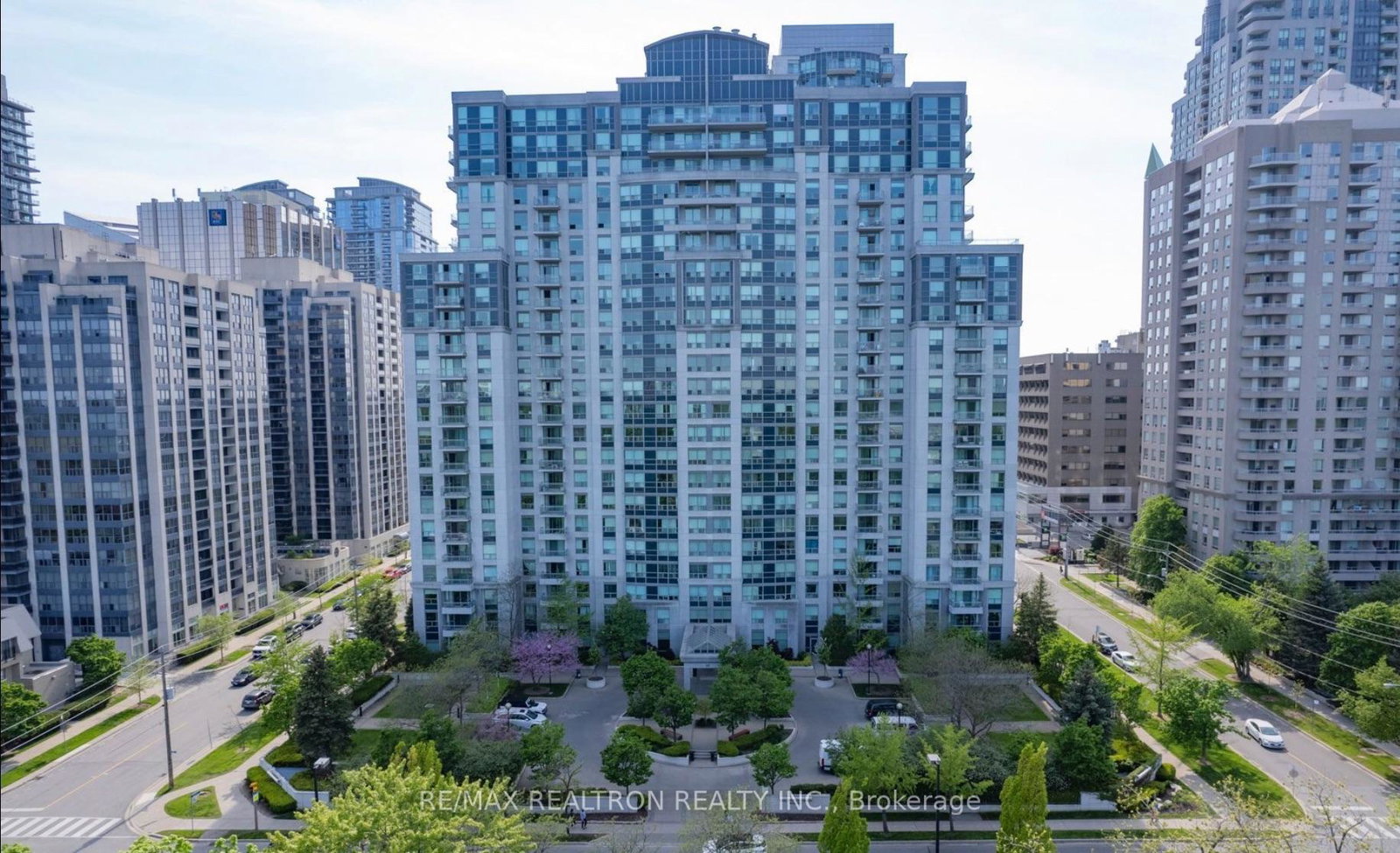 188-doris-avenue-toronto-north-york-ontario-c13752954