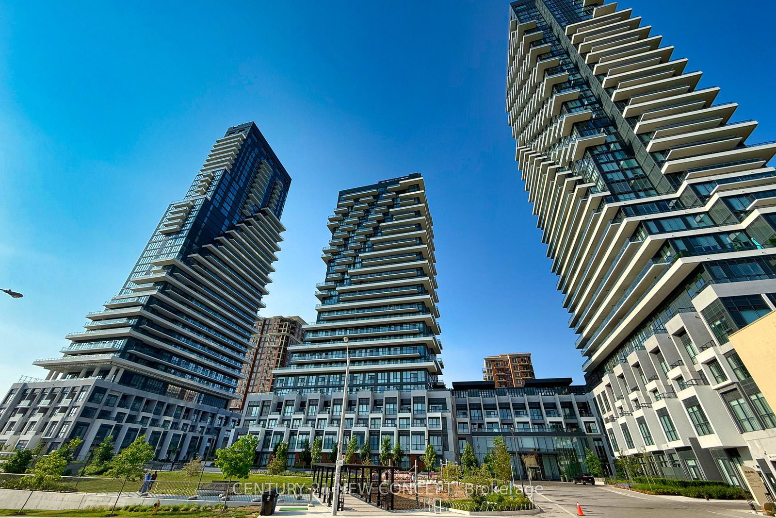 30-inn-on-the-park-drive-toronto-north-york-ontario-c13753646