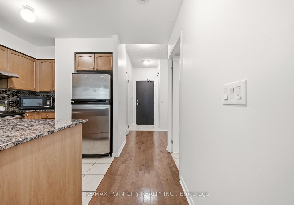 231-fort-york-boulevard-toronto-toronto-ontario-c13753848