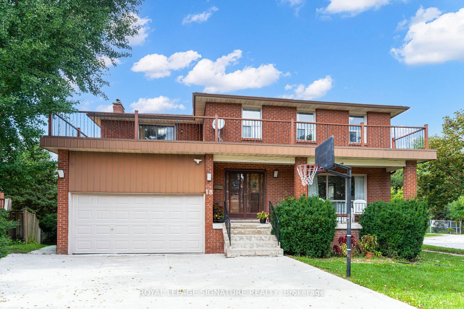 18-parravano-court-toronto-toronto-ontario-c13754088