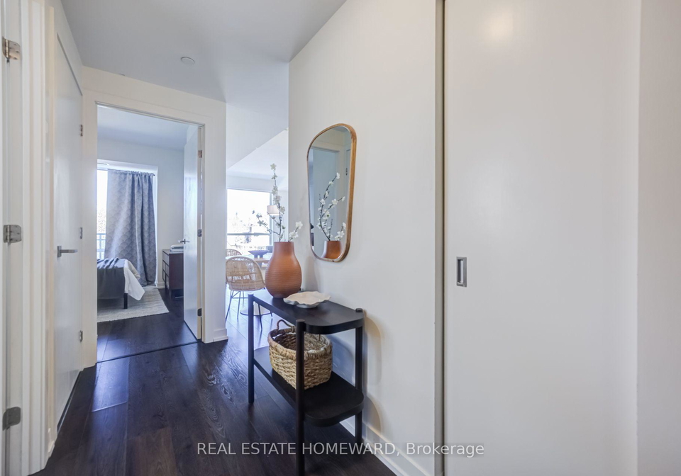 223-st-clair-avenue-w-toronto-toronto-ontario-c13754390