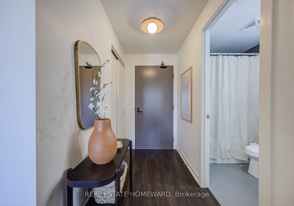 223-st-clair-avenue-w-toronto-toronto-ontario-c13754390