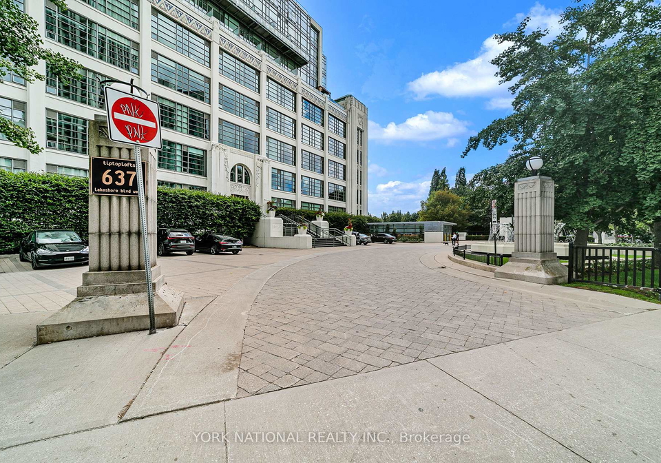 637-lake-shore-boulevard-w-toronto-toronto-ontario-c13754576