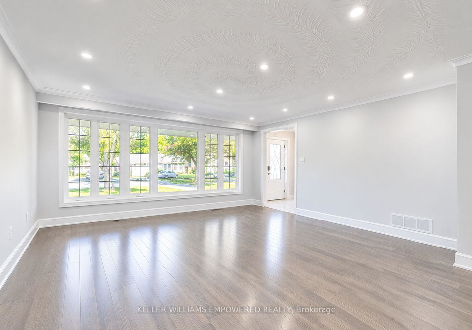 55-lesgay-crescent-toronto-north-york-ontario-c13755414