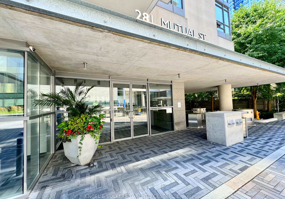 281-mutual-street-toronto-toronto-ontario-c13755566